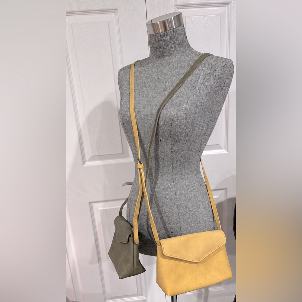 Universal Thread - Stylish Yellow and Olive Women's Bags - EUC